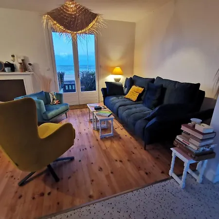 Maison Directe Sur La De Sur Casa vacanze *